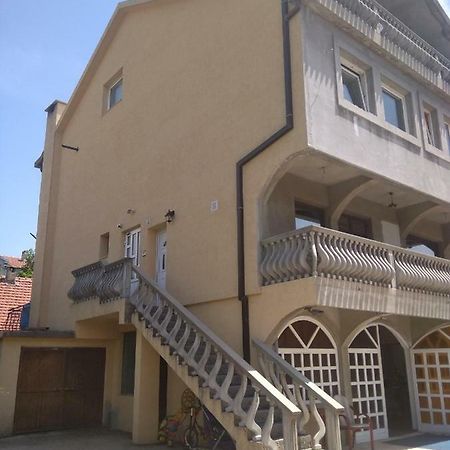 Buric Rooms Niksic Exterior foto