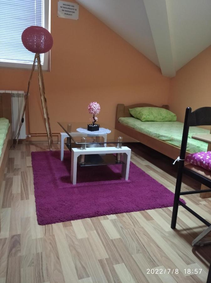 Buric Rooms Niksic Exterior foto