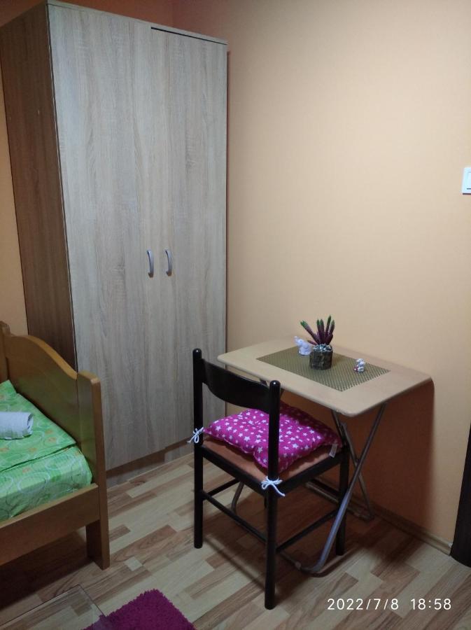 Buric Rooms Niksic Exterior foto