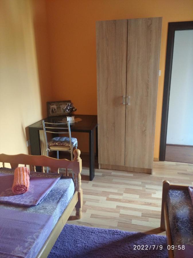 Buric Rooms Niksic Exterior foto