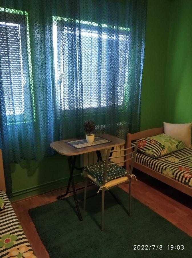 Buric Rooms Niksic Exterior foto