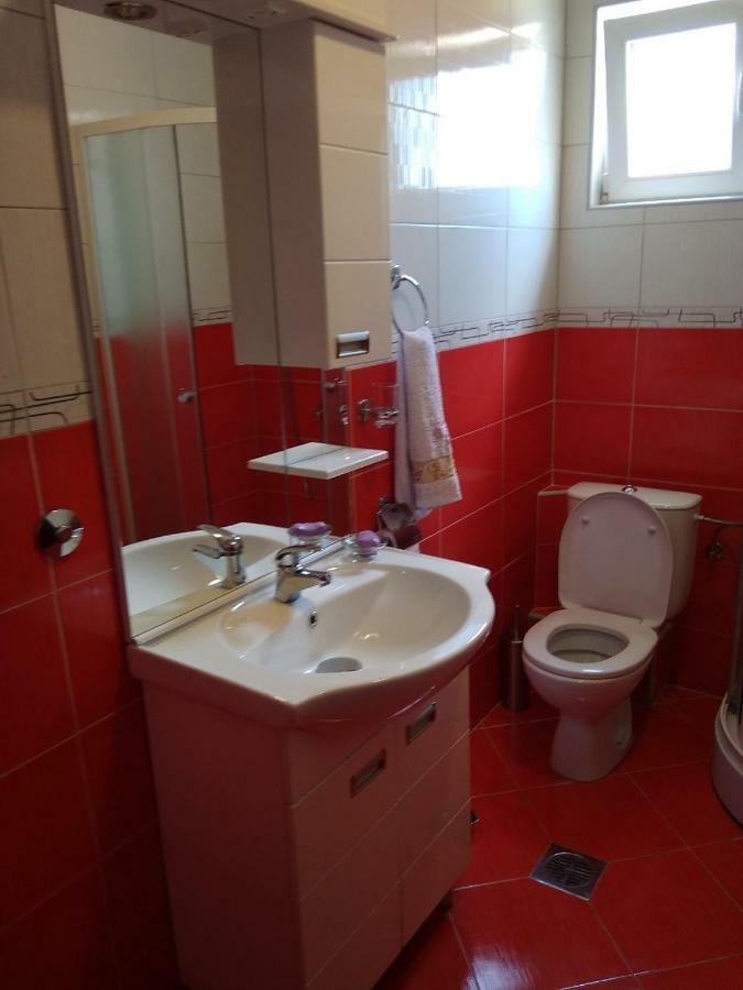 Buric Rooms Niksic Exterior foto